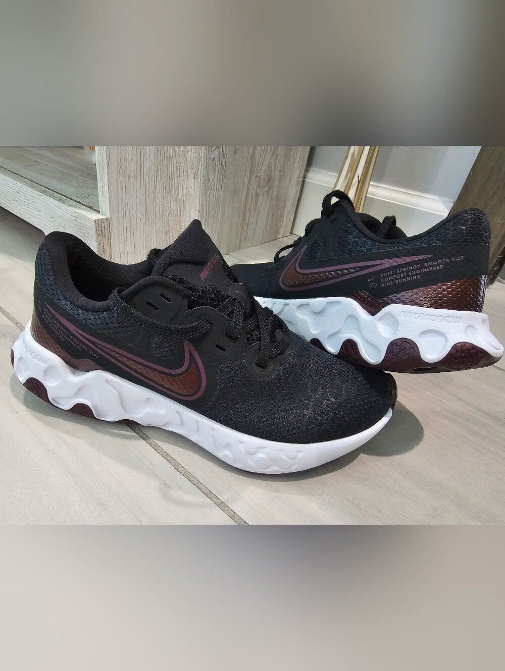 Nike Renew Womens Dark Gray Sneakers Size 6